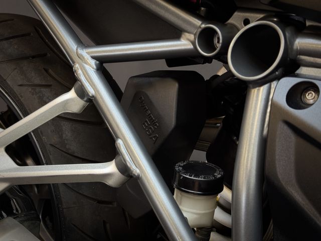bmw - r-1200-r