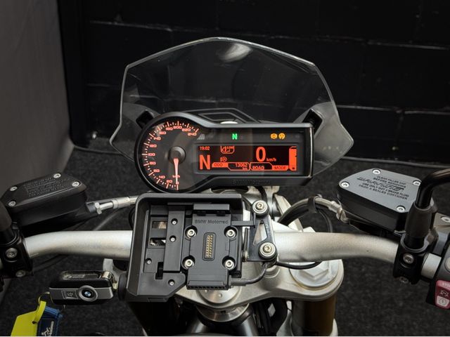 bmw - r-1200-r