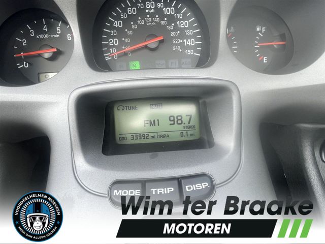 honda - gl-1800-goldwing-touring-deluxe