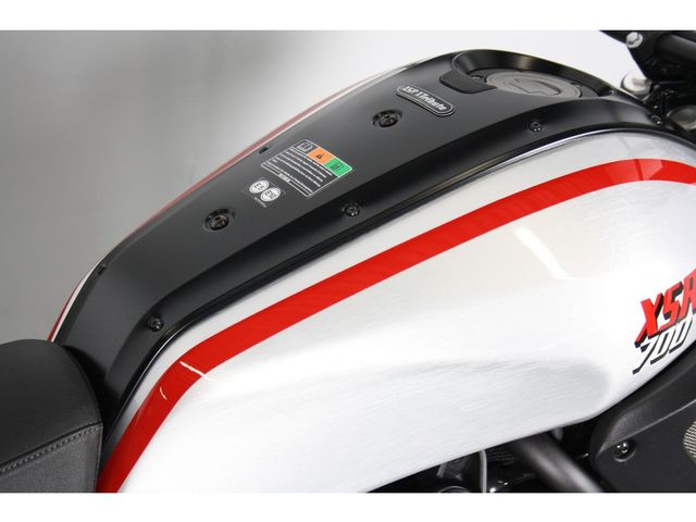 yamaha - xsr-700-xtribute
