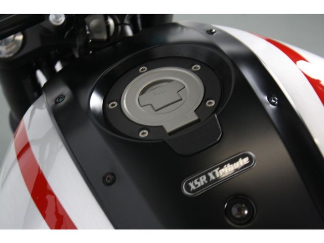 yamaha - xsr-700-xtribute
