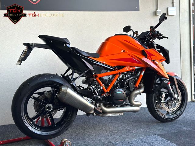 ktm - 1390-super-duke-r