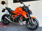 KTM 1390 SUPER DUKE R