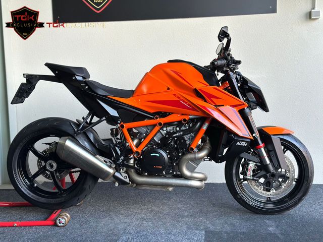 ktm - 1390-super-duke-r