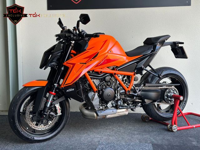 ktm - 1390-super-duke-r