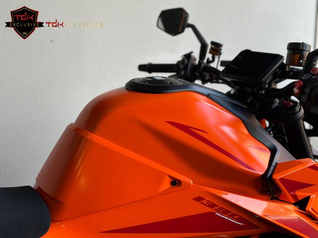 ktm - 1390-super-duke-r