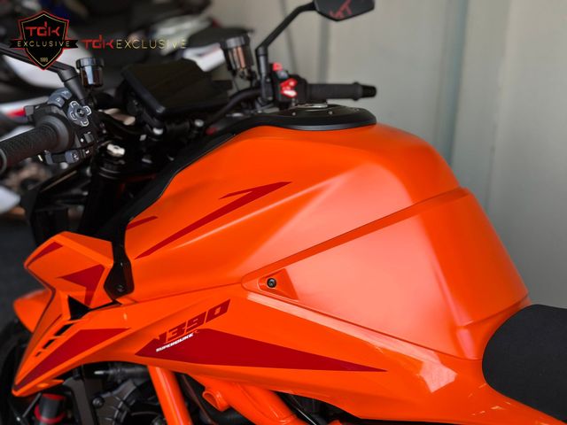 ktm - 1390-super-duke-r