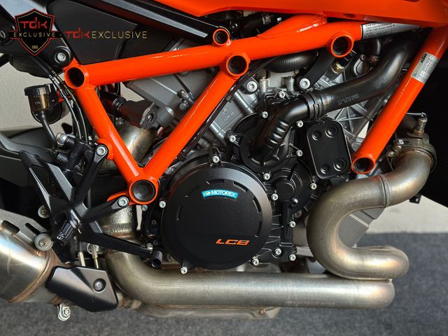 ktm - 1390-super-duke-r