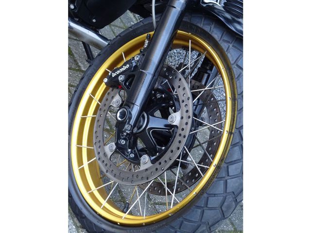 bmw - r-nine-t-scrambler