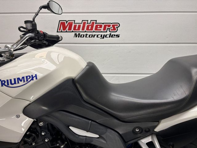 triumph - tiger-1050