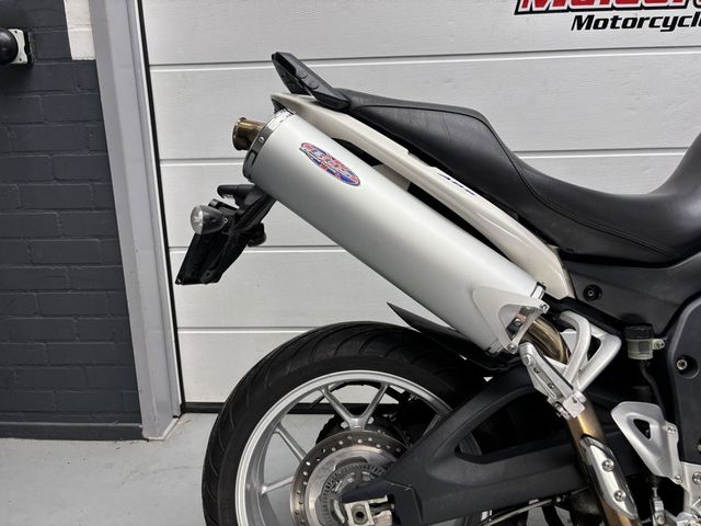 triumph - tiger-1050