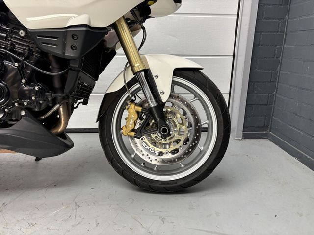 triumph - tiger-1050