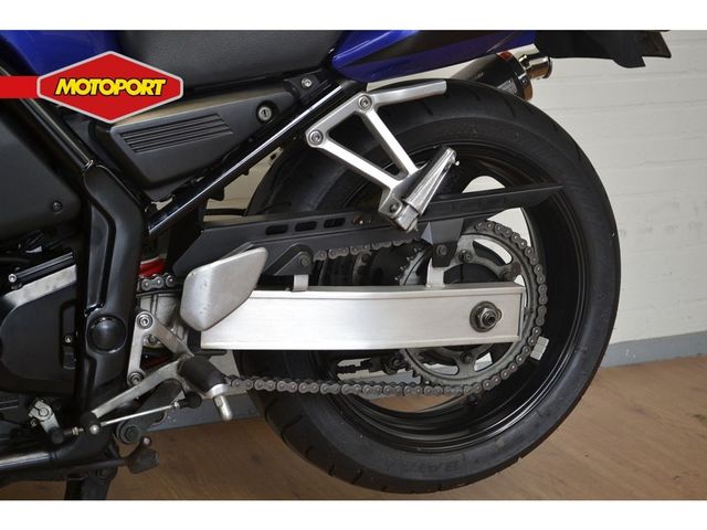 yamaha - fzs-600-fazer-s