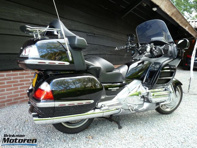 honda - gl-1800-goldwing