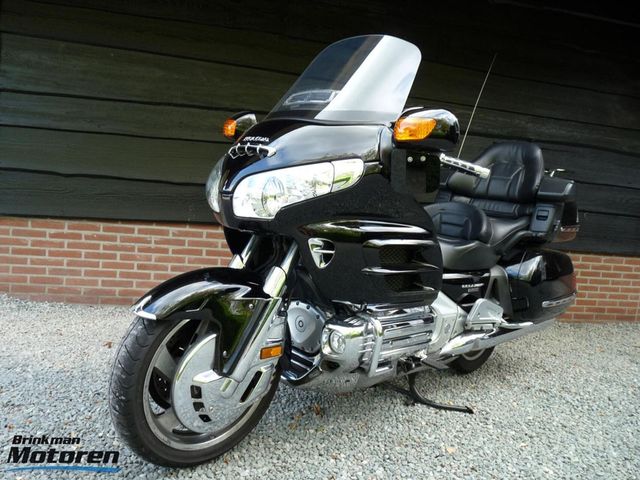 honda - gl-1800-goldwing