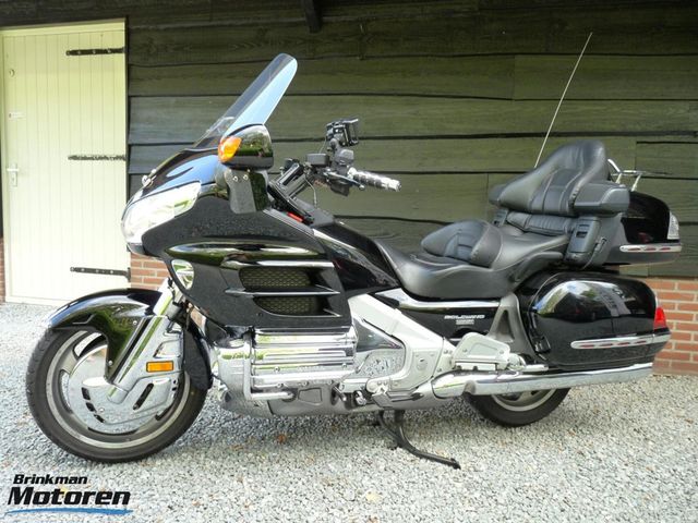 honda - gl-1800-goldwing