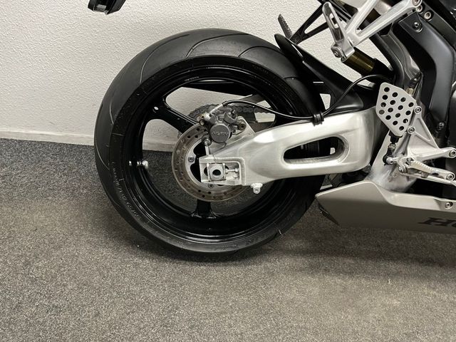 honda - cbr-1000-rr-fireblade