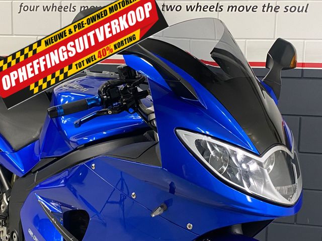 triumph - sprint-st-1050