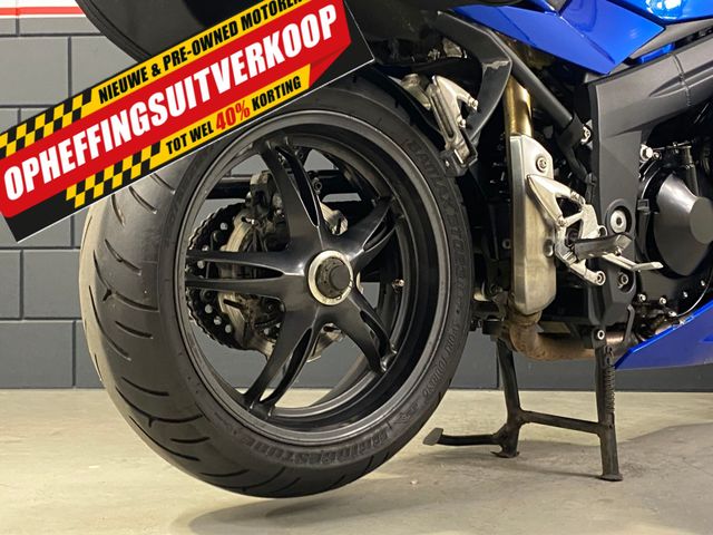 triumph - sprint-st-1050