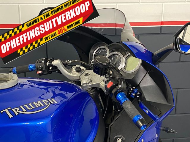 triumph - sprint-st-1050