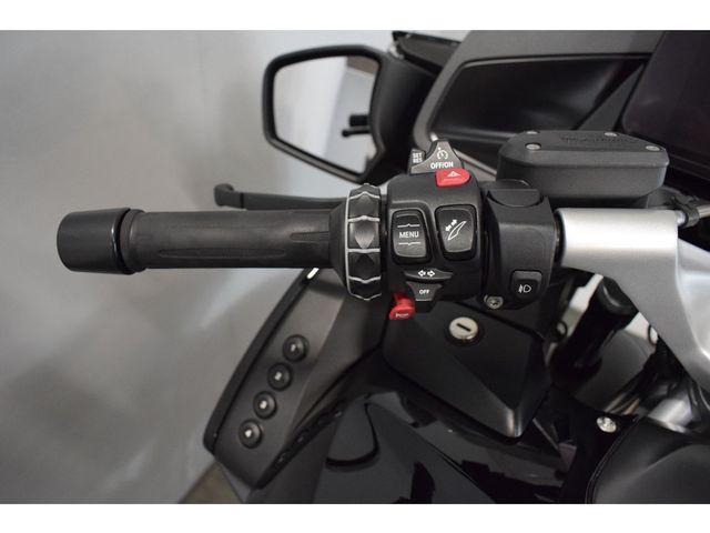 bmw - r-1250-rt