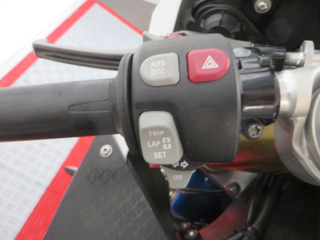 bmw - s-1000-rr
