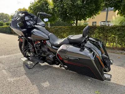 HARLEY-DAVIDSON ROAD GLIDE CVO – foto 2