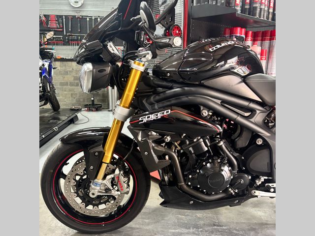 triumph - speed-triple-r