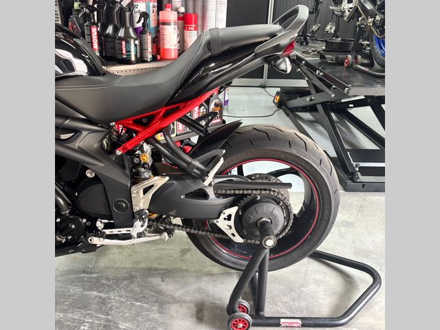 triumph - speed-triple-r