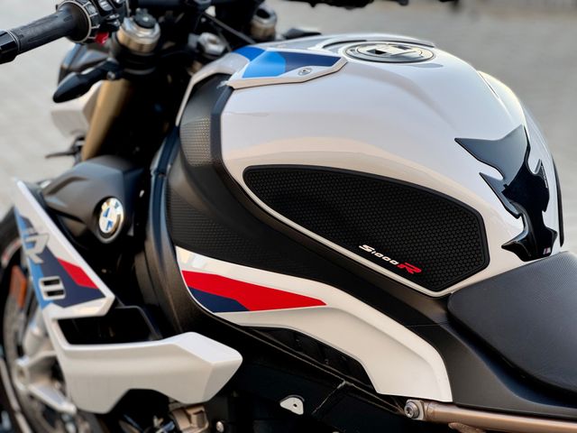 bmw - s-1000-r