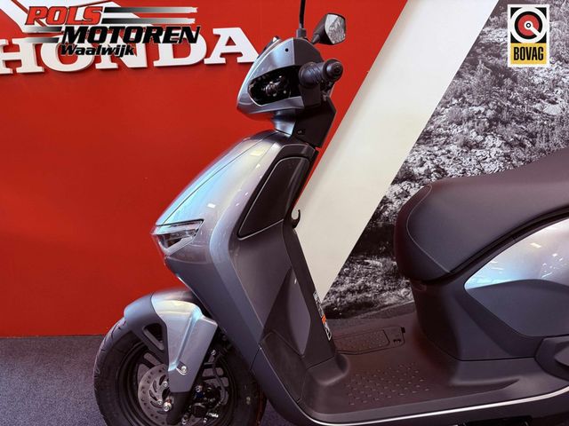 honda - cuv-e