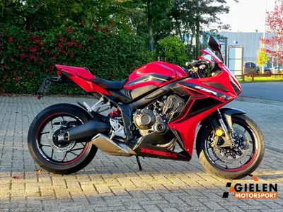 HONDA CBR 650 R – foto 2