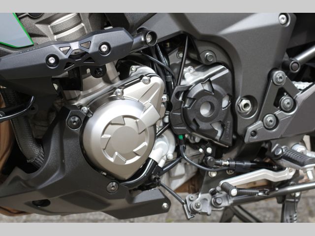 kawasaki - versys-1000-se-grand-tourer