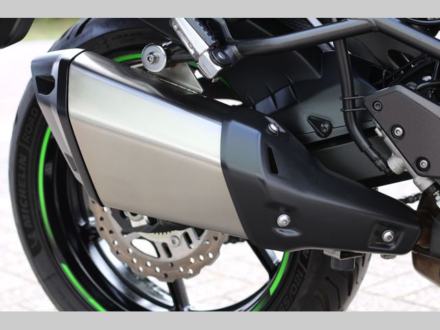 kawasaki - versys-1000-se-grand-tourer