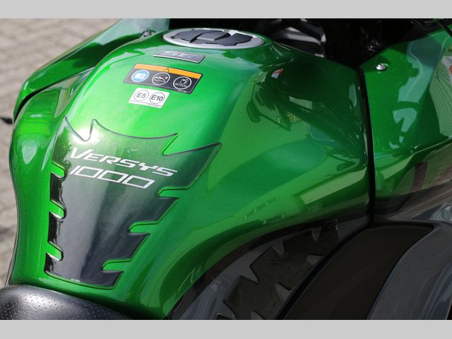 kawasaki - versys-1000-se-grand-tourer
