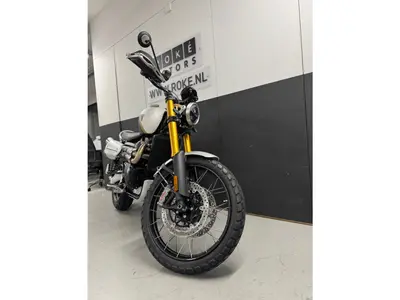 TRIUMPH SCRAMBLER 1200 XE – foto 4
