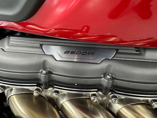 triumph - rocket-3-r