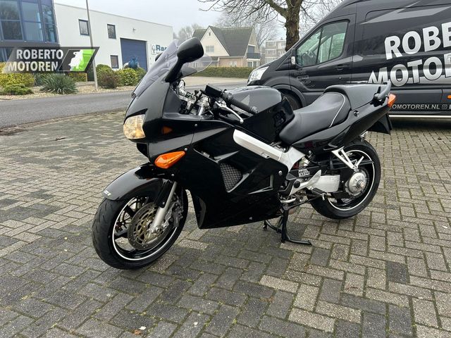 honda - vfr-800-fi