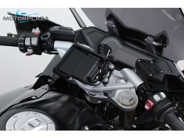 bmw - r-1200-rs