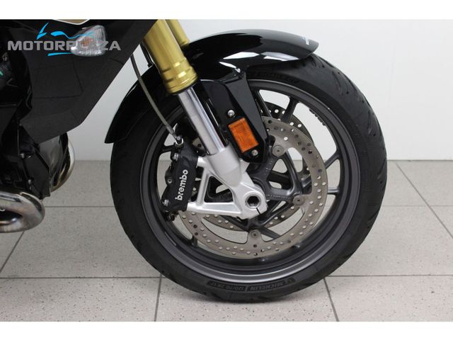 bmw - r-1200-rs