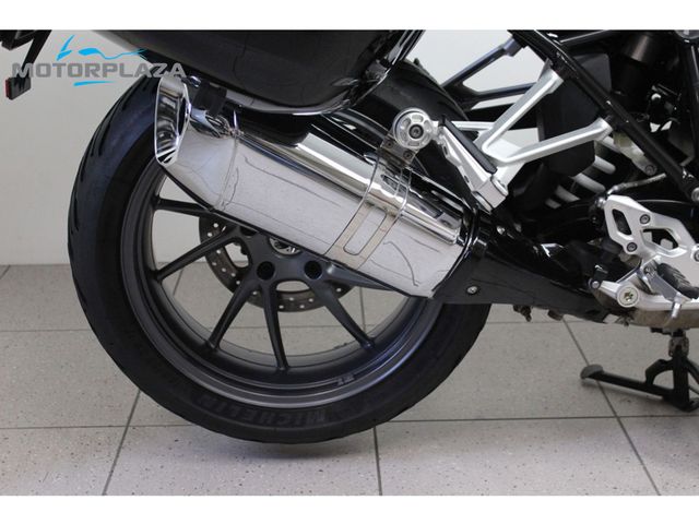 bmw - r-1200-rs