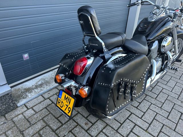 honda - vt-750-c2-shadow-ace