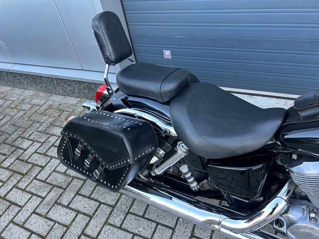 honda - vt-750-c2-shadow-ace