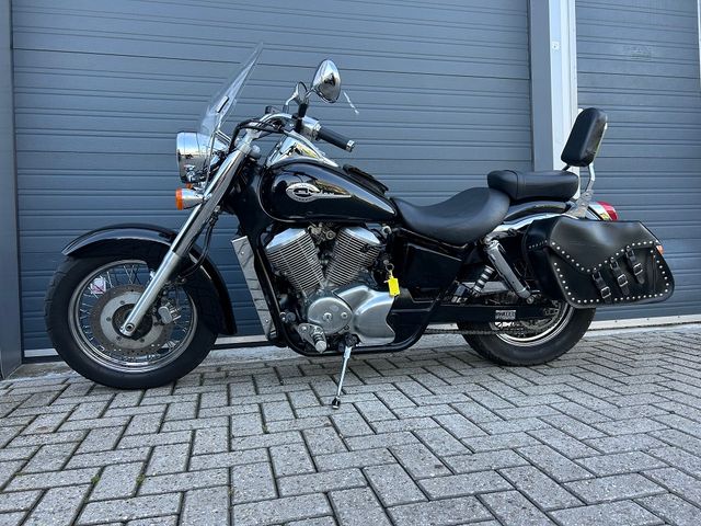 honda - vt-750-c2-shadow-ace