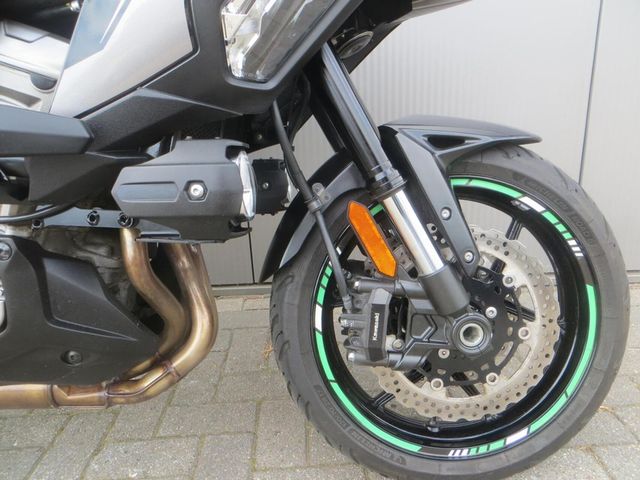 kawasaki - versys-1000-s-grand-tourer