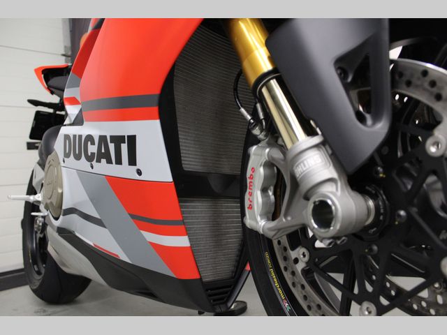 ducati - panigale-v4-s-corse
