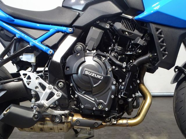 suzuki - gsx-8s