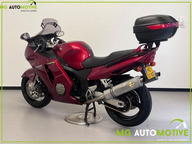 honda - cbr-1100--xx-super-blackbird