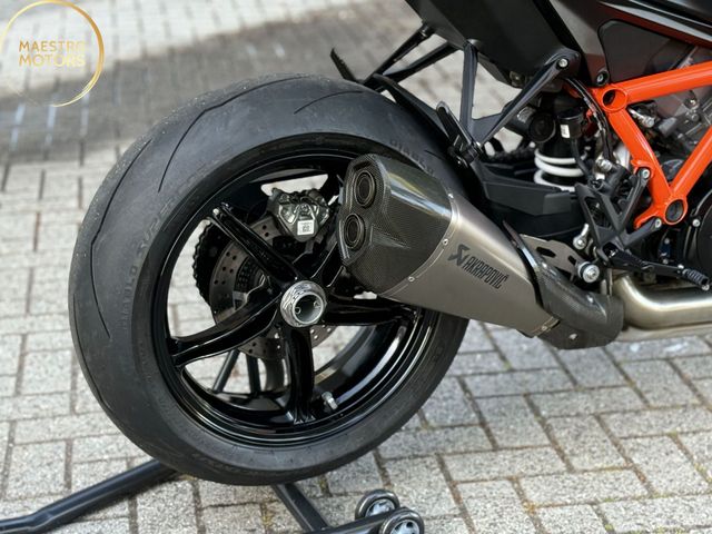 ktm - 1390-super-duke-r-evo