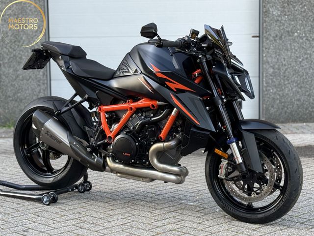 ktm - 1390-super-duke-r-evo